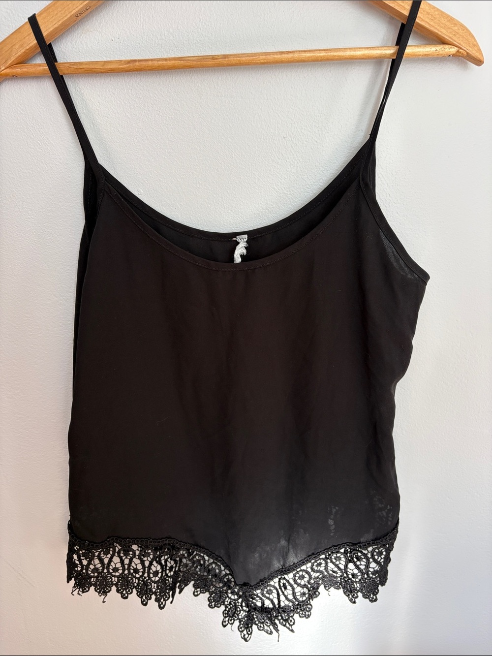 Black Lace-Hem Camisole Tank Top - Unbranded